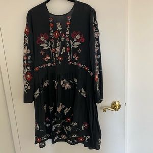 Zara dress with embroidery